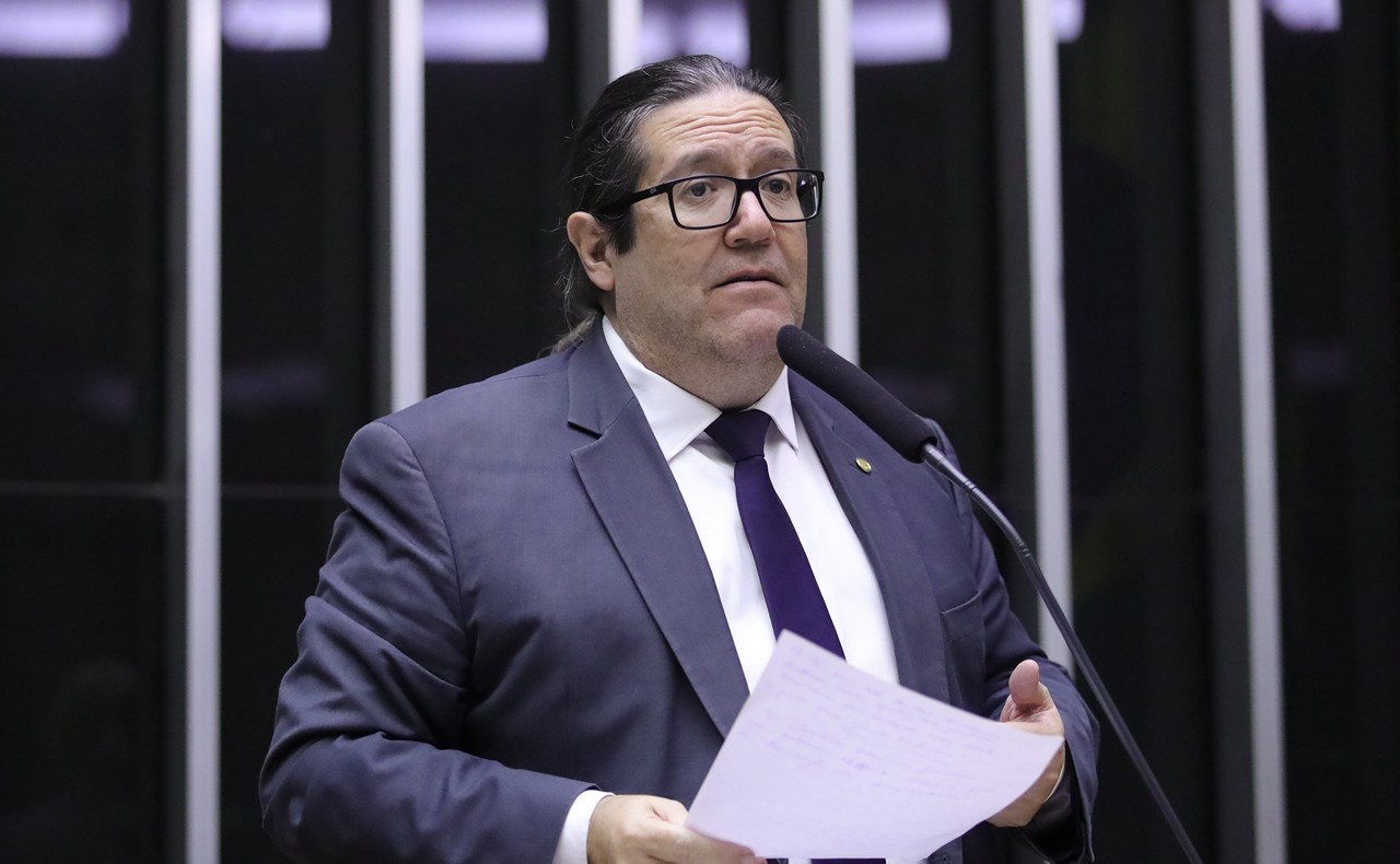O deputado Tarcísio Motta é candidato à prefeito no RJ e defendeu a descriminalização das drogas