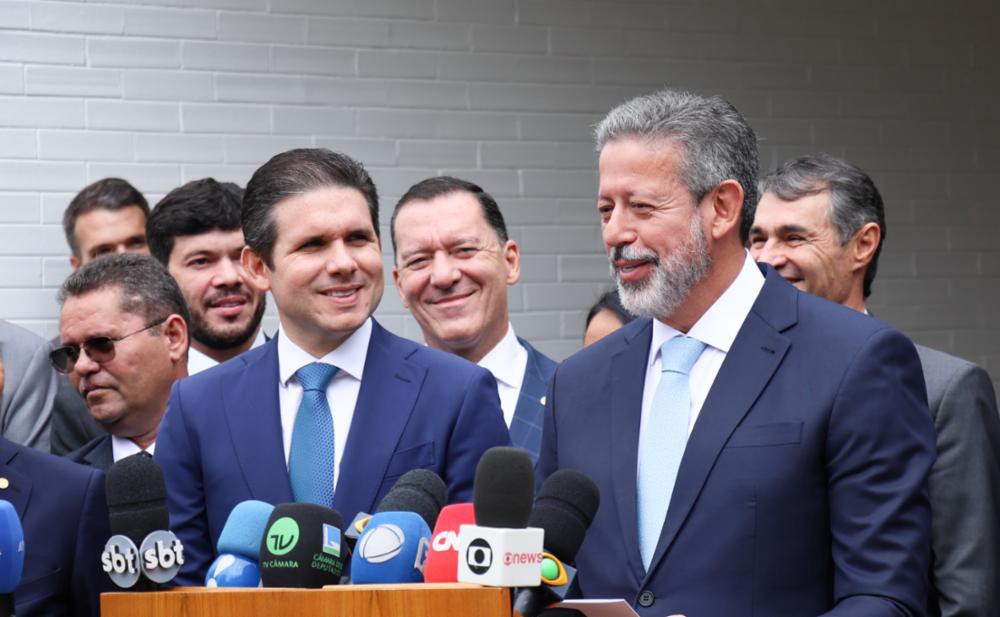 O presidente da Câmara dos Deputados, Arthur Lira (PP-AL), anunciou apoio ao nome de Hugo Motta à Presidência da Câmara. Eleição ocorre em fevereiro de 2025. 
