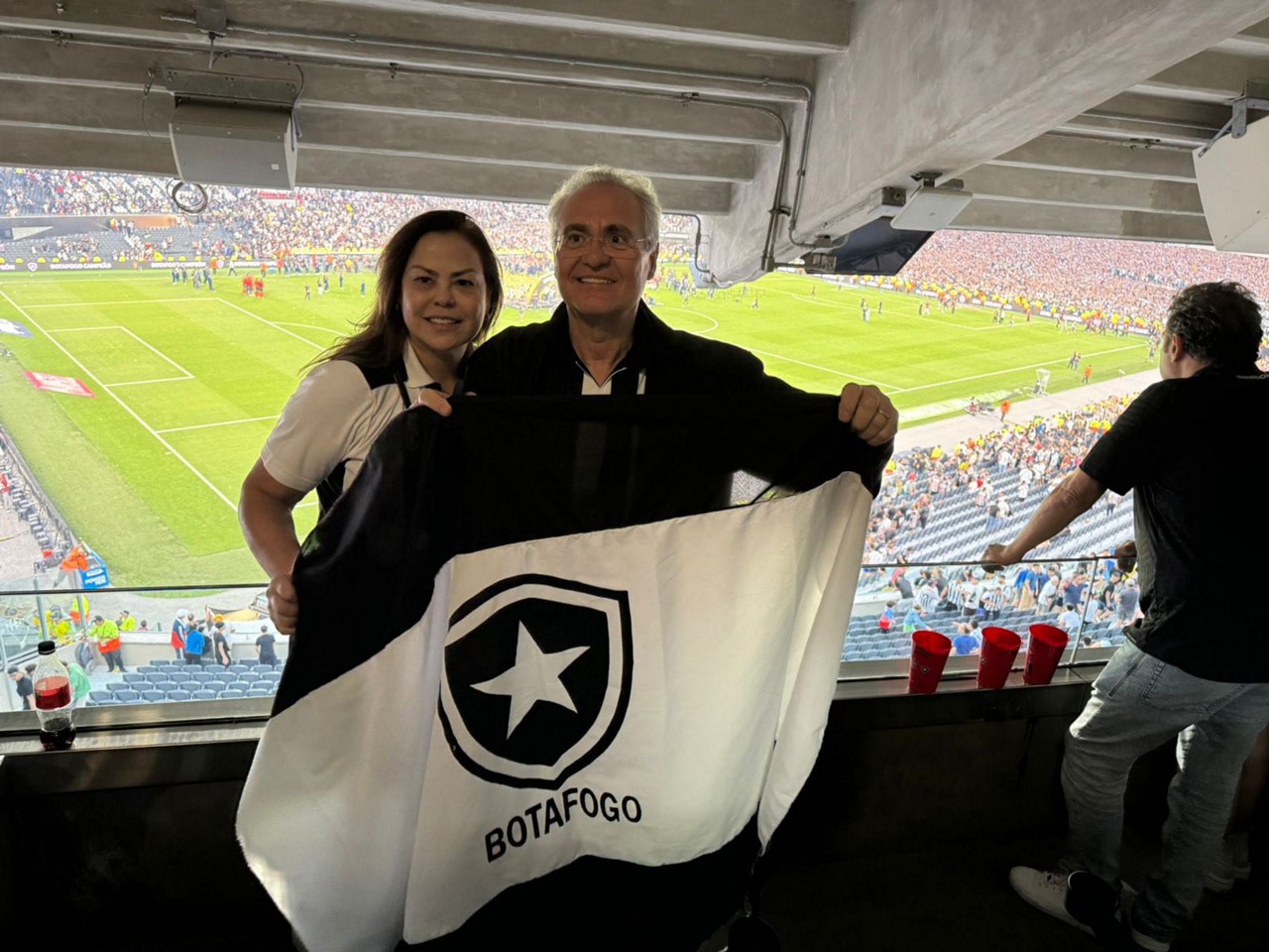 O senador Renan Calheiros foi um dos botafoguenses do meio político a celebrar o títutlo da Libertadores nas redes sociais