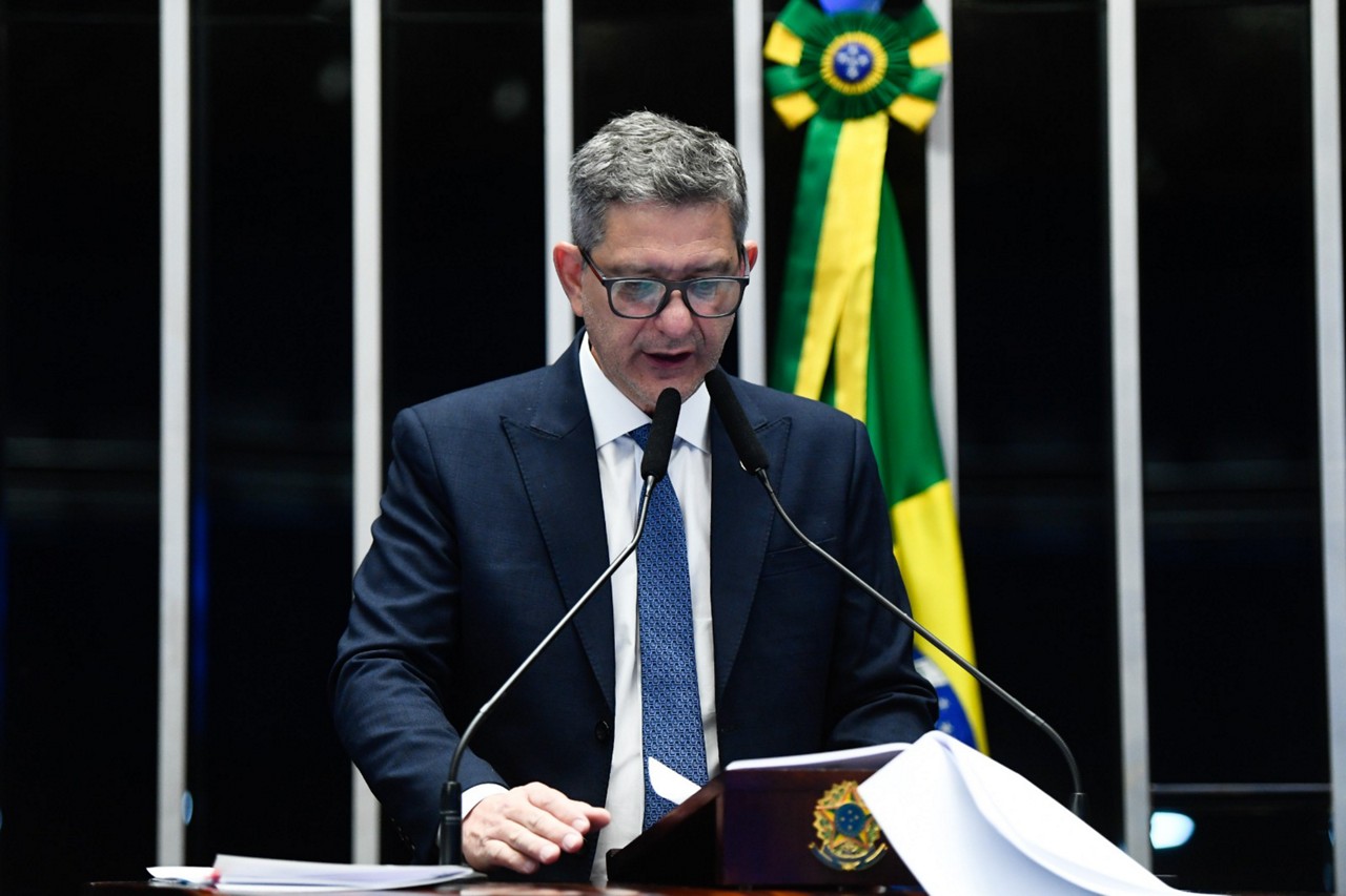 Nesta sexta-feira (20), o Congresso concluiu a análise do pacote de corte de gastos apresentado pelo governo federal