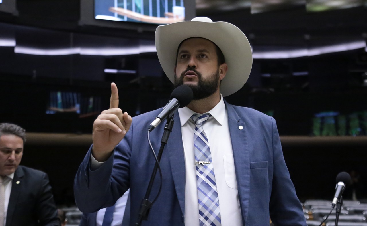 O deputado federal Zé Trovão (PL-SC) se referiu a Silas Malafaia como um dos "homens mais eloquentes do evangelho" no Brasil