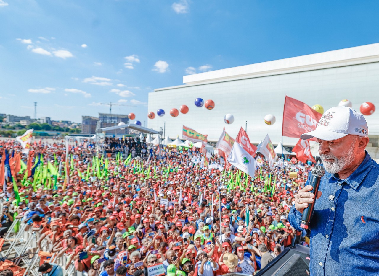 Presidente Lula lança programa para beneficiar trabalhadores da iniciativa privada