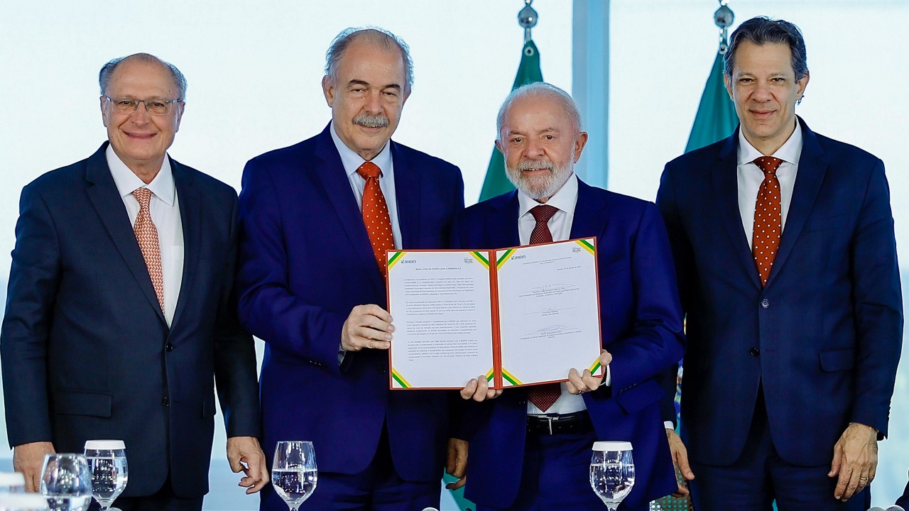 Geraldo Alckmin, Aloizio Mercadante, Lula e Fernando Haddad lançam crédito de R$ 12 bilhões para indústria 4.0