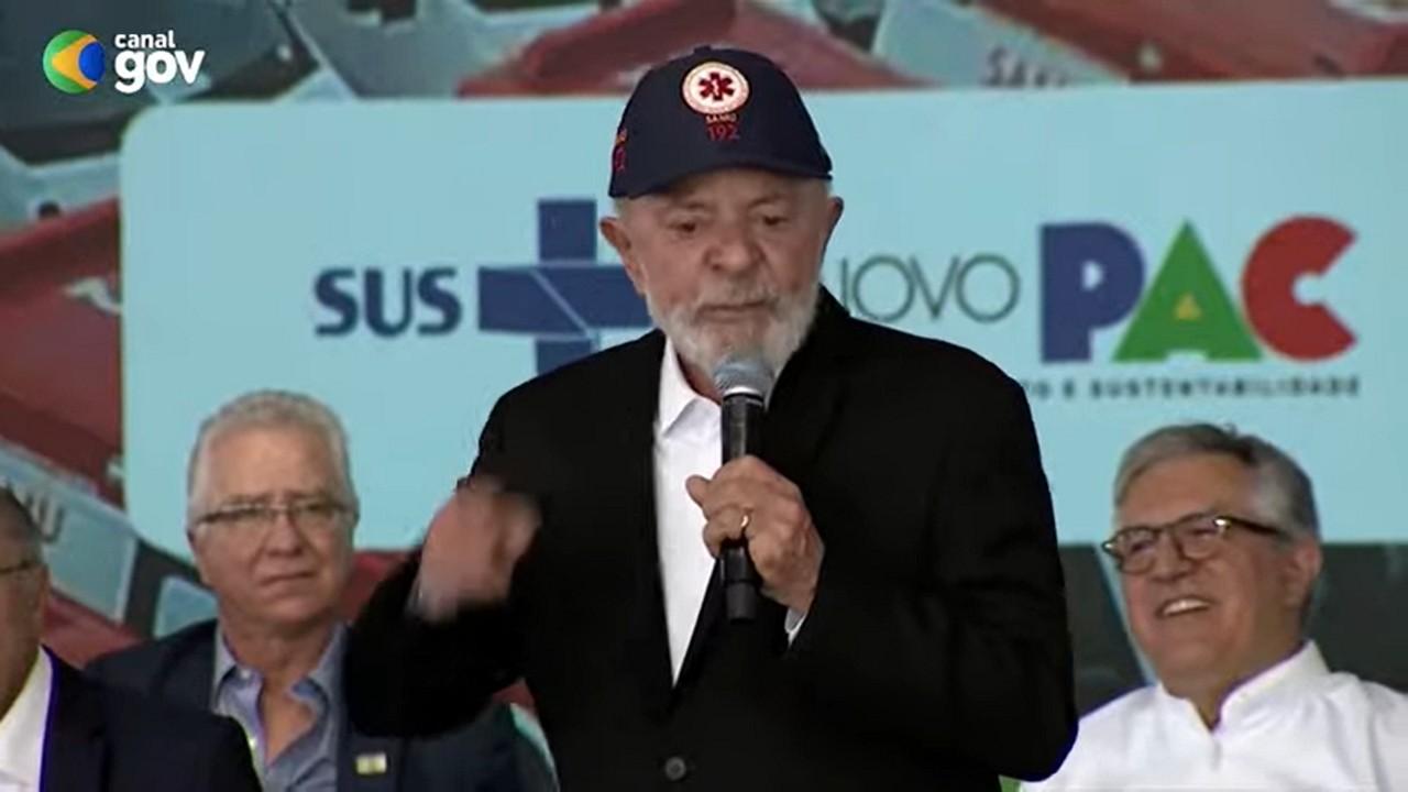 Lula prometeu entregar projeto de isenção do IR na próxima terça-feira