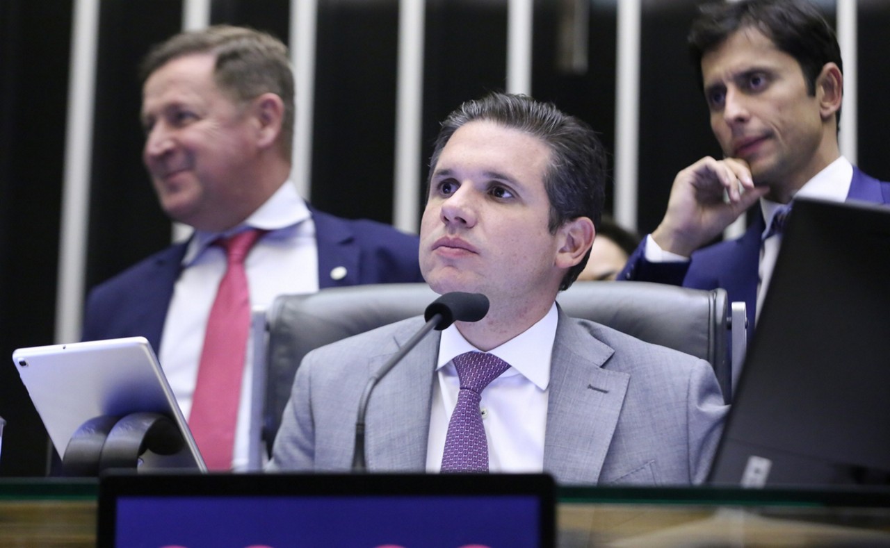Câmara pretende votar na próxima semana o mérito do projeto para proibir os descontos feitos pelas associações direto na folha do INSS