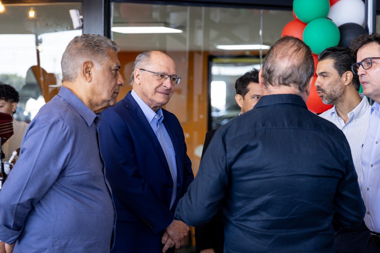 Vice-presidente Geraldo Alckmin criticou o deputado Eduardo Bolsonaro (PL-SP) durante agenda neste sábado (16/8)