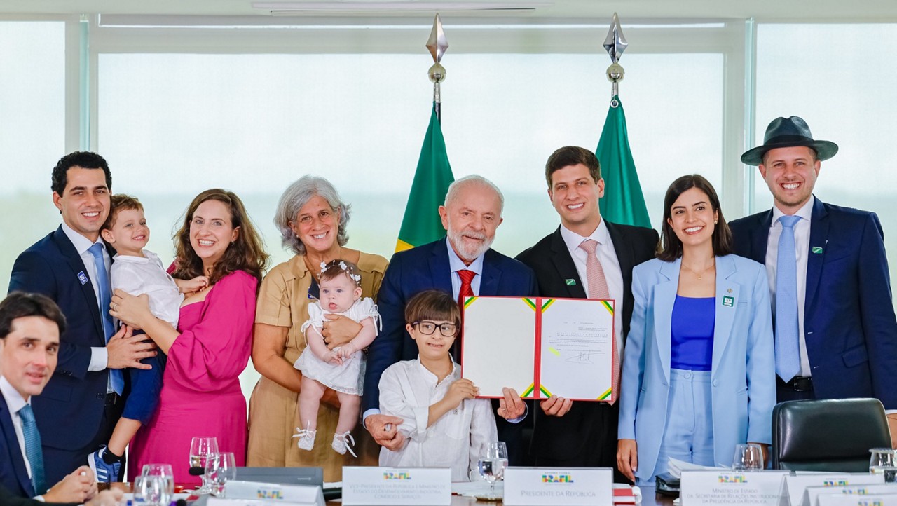 O nome de Eduardo Campos foi incluído no livro dos Heróis da Pátria 