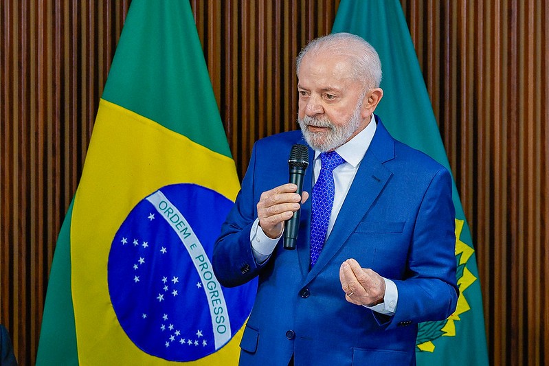 Lamentar e cuidar dessas pessoas', diz Lula sobre queda de avião em Vinhedo | O Tempo