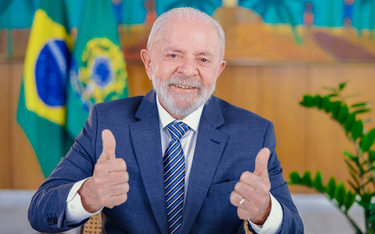 Presidente Lula concedeu entrevista à CNN Internacional na quinta-feira (7) e disse que estará pronto para tentar reeleição se não tiver outro nome para enfrentar a direita