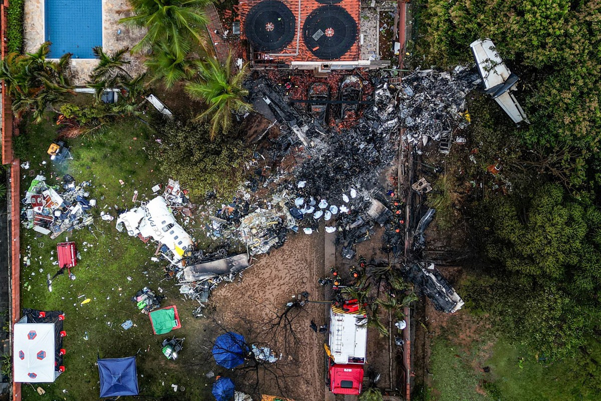 Avião da empresa Voepass caiu em um condomínio residencial matando 62 pessoas