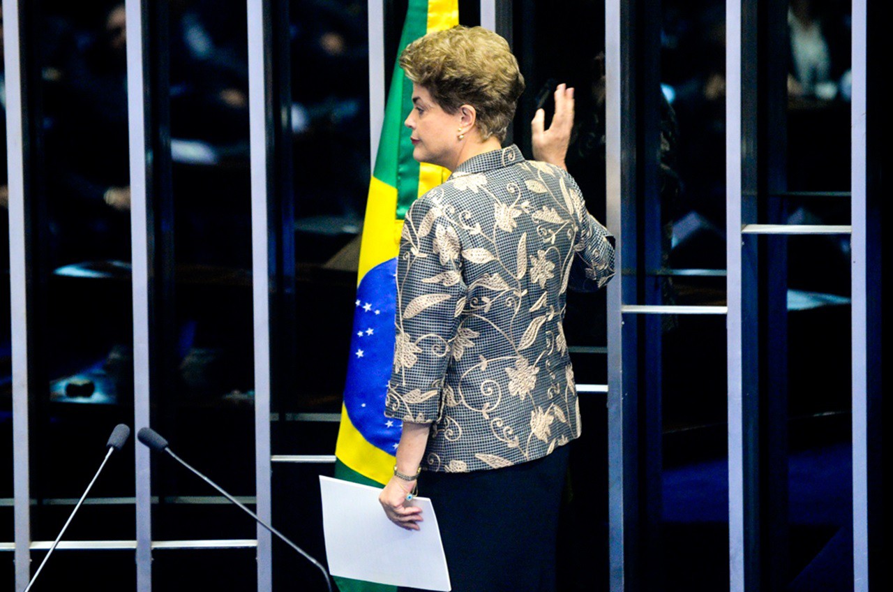 Dilma Rousseff no plenário do Senado em 29 de agosto de 2016, dois dias antes de ser oficialmente destituída pelo impeachment