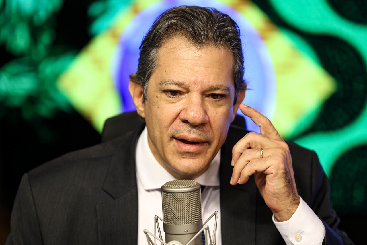 Ministro da Fazenda, Fernando Haddad, negou estudo para ampliação da tarifa social na conta de luz