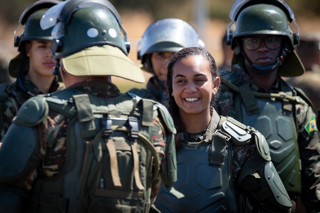 Das 1.465 vagas disponíveis, 1.010 são para o Exército (foto), 155 para a Marinha e 300 para a Força Aérea Brasileira (FAB)