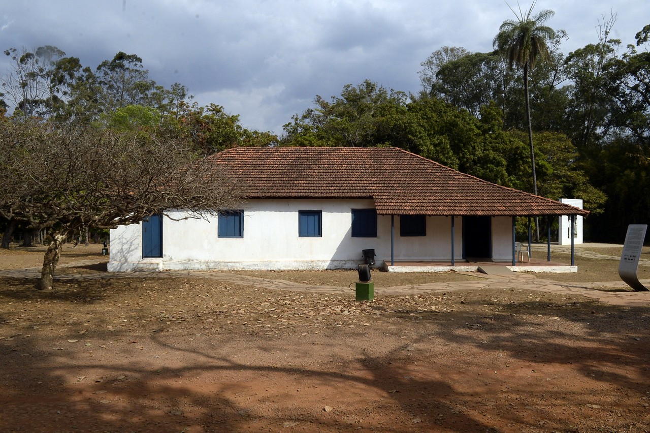 Sede da fazenda Gama: propriedade recebeu JK e comitiva na primeira visita do presidente à região onde seria construída Brasília
