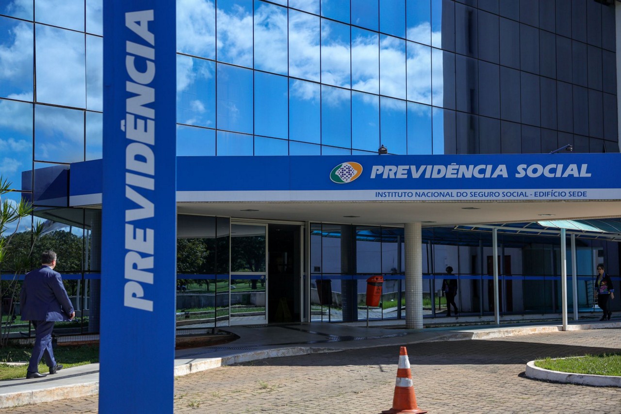 Governo iniciou no dia 24 de julho primeiros pagamentos do ressarcimento de aposentados e pensionistas do INSS