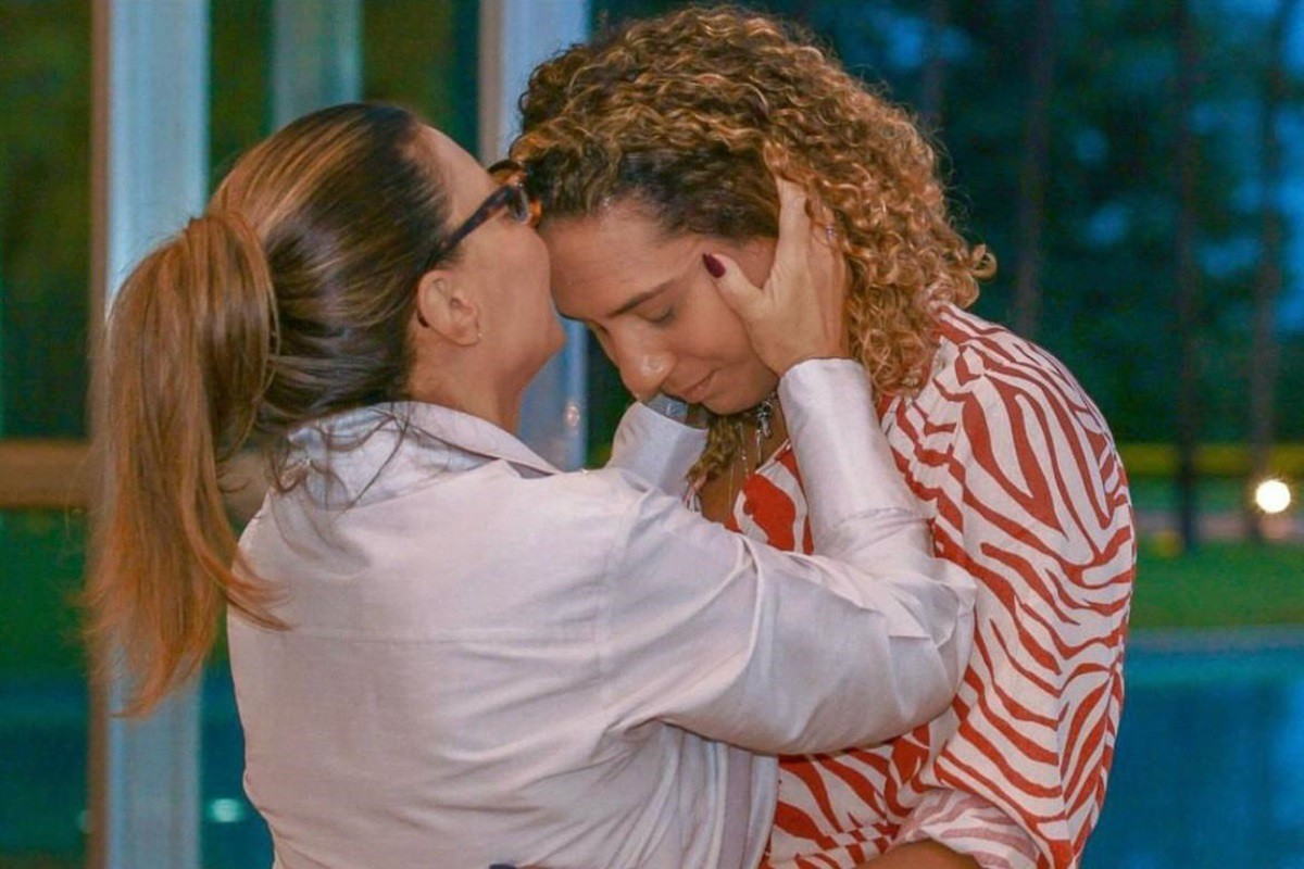 A primeira-dama Janja indicou apoio à ministra Anielle Franco depois da divulgação de denúncias por assédio sexual contra Silvio Almeida