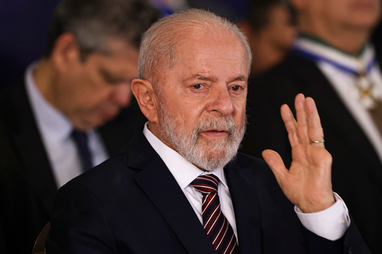 O presidente Lula sofreu acidente doméstico na noite de sábado (19) e teve traumatismo craniano