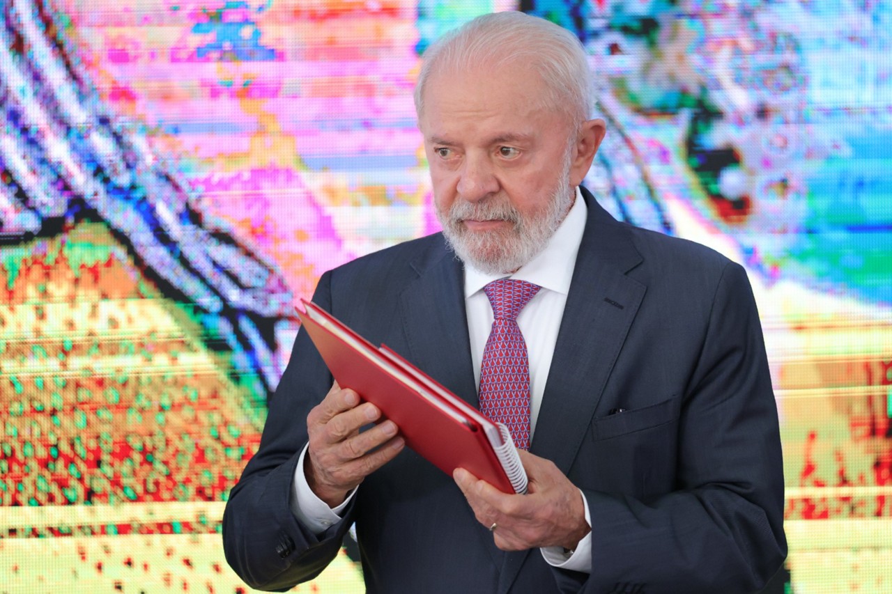 O presidente Lula recebeu pontos na nuca depois de cair no banheiro do Palácio da Alvorada em 19 de outubro