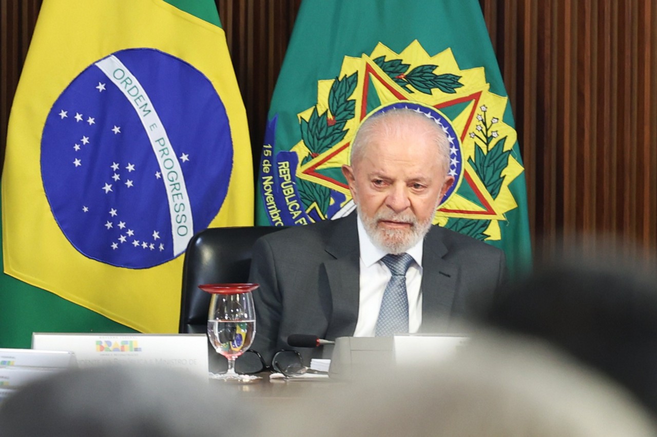 Um dia depois de explosões, o presidente Lula receberá novos embaixadores e viajará para o Rio de Janeiro