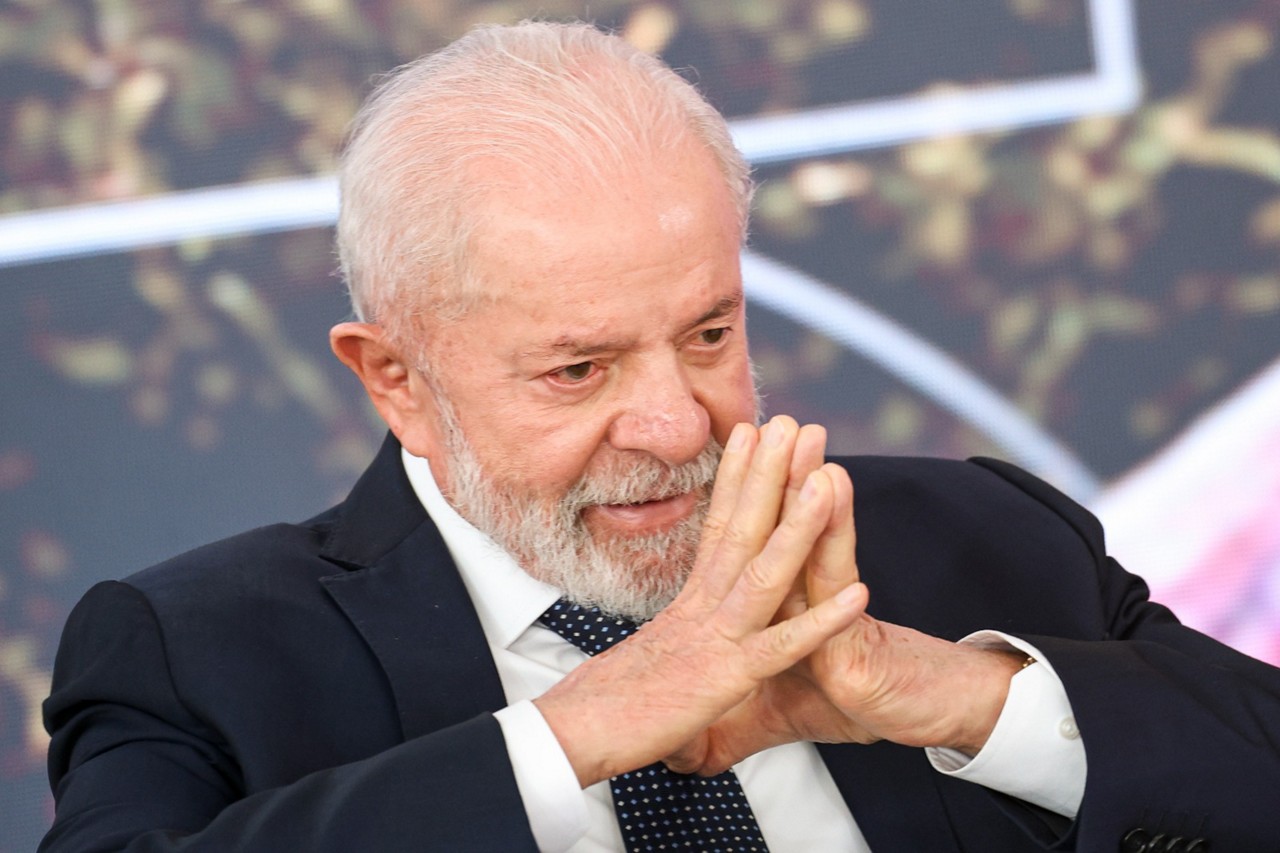 Lula sofreu um hematoma intracraniano por conta da queda que sofreu em outubro, quando bateu a cabeça