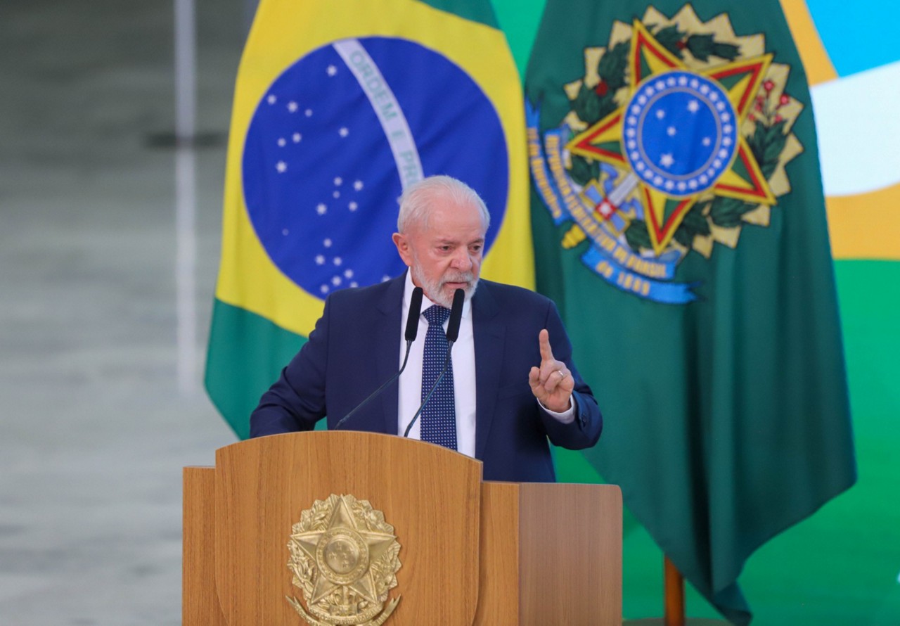 Lula ou a cobrar ações de seus ministros de olho já nas eleições de 2026