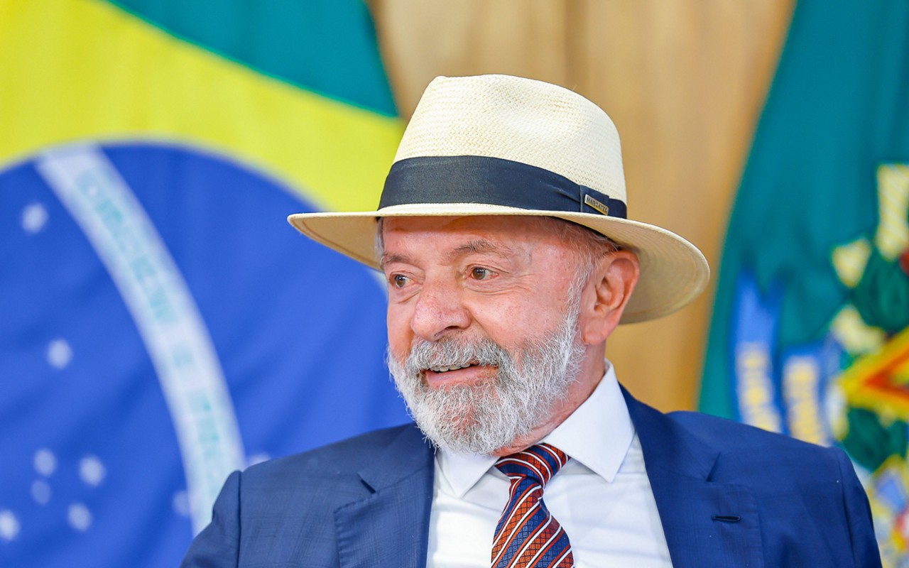 Lula foi orientado a não fazer viagens para evitar situações desgastantes enquanto se recuperava de cirurgia