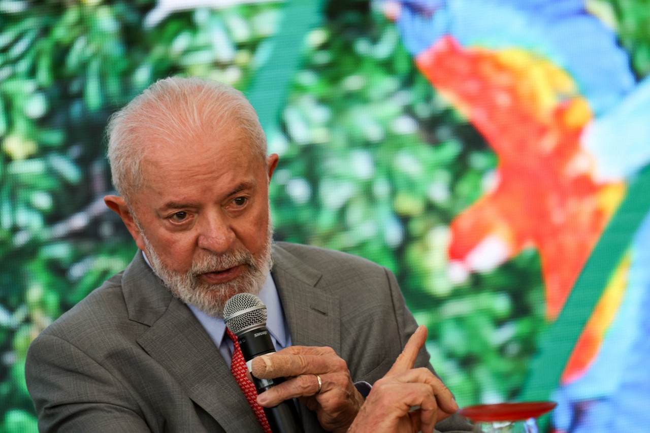 Lula afirmou que Brasil reagirá a taxações impostas por Donald Trump