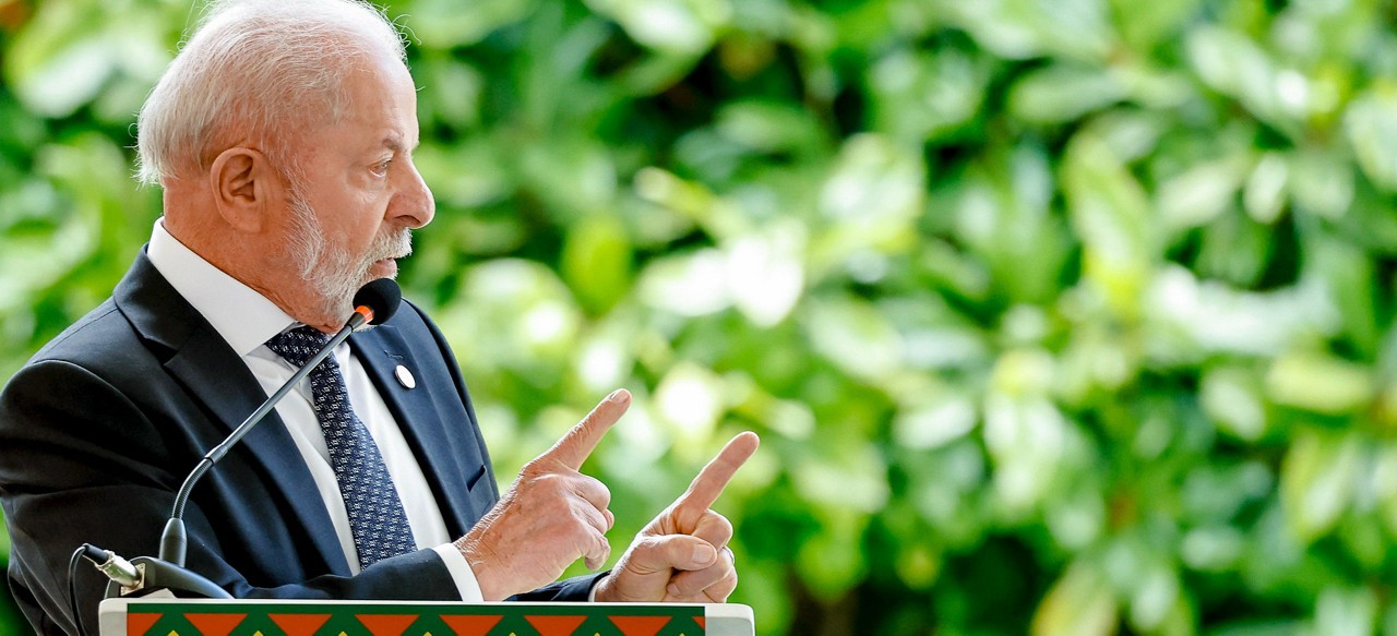 Lula afirmou, em entrevista, que Zema mente para a população, enquanto defendeu o ex-governador Fernando Pimentel