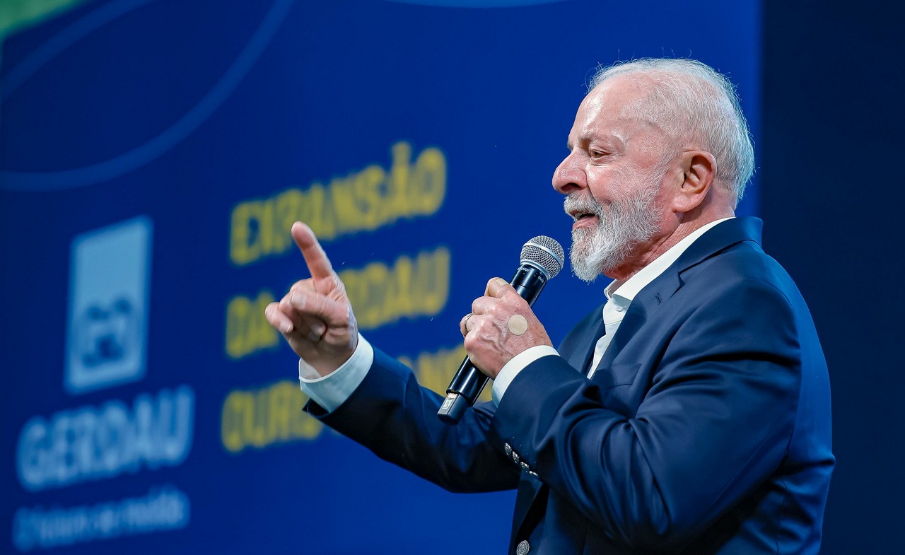 Presidente Lula cita plano de golpe e cobra regulamentação das plataformas digitais