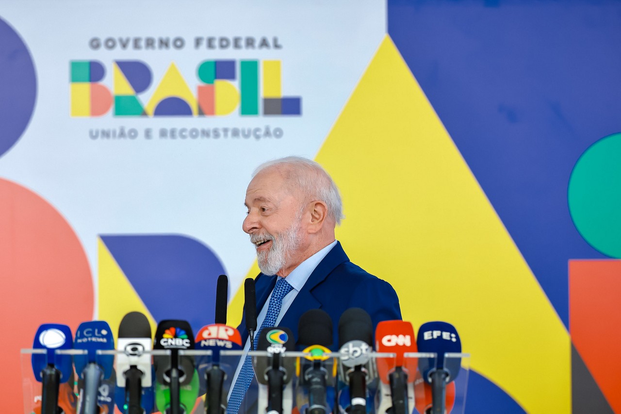 O presidente Lula (PT) comemorou o boletim médico divulgado nesta semana que o liberou de viajar pelo país e para o exterior em futuros compromissos oficiais da Presidência da República