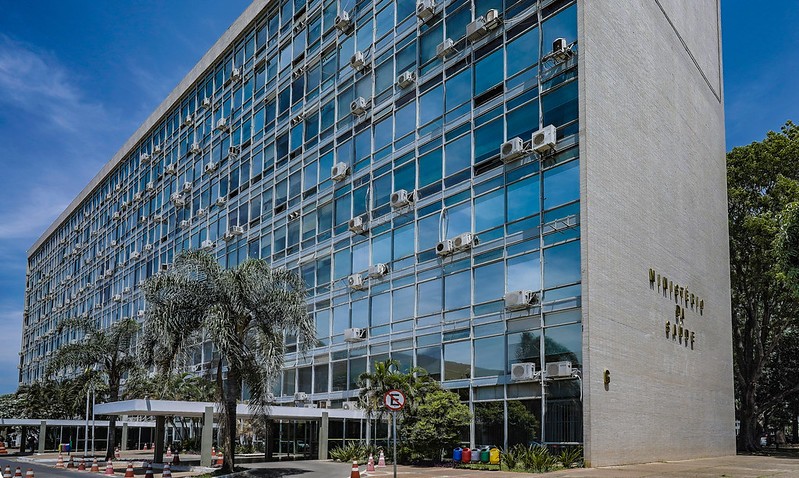 Ministério da Saúde também publicou uma portaria com os repasses de janeiro de 2025, hoje