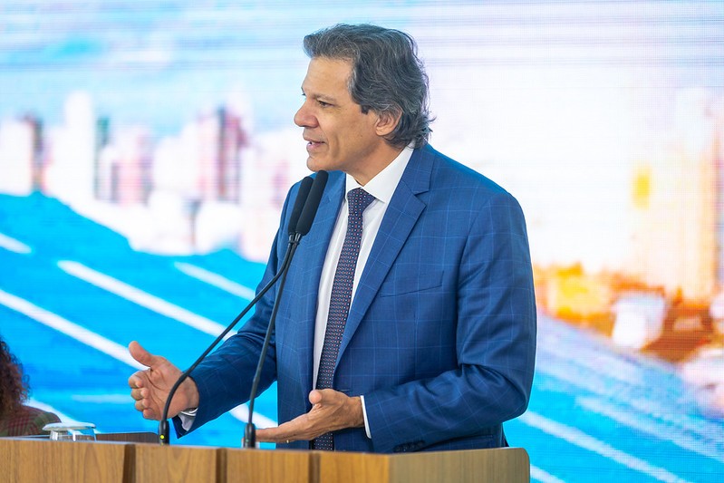 Ministro Fernando Haddad acredita que o governo está na reta final para concluir o pacote de cortes de gastos após alta do dólar