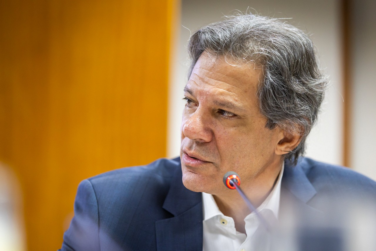 Ministro Fernando Haddad foi às redes sociais rebater críticas de Zema aos vetos de Lula no Propag