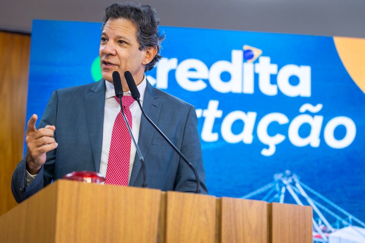 Minsitro Fernando Haddad indicou que o governo não deve acionar a Lei da Reciprocidade Econômica contra os EUA