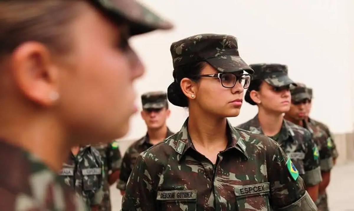 No primeiro ano, serão ofertadas quase 1.500 vagas para mulheres no serviço militar voluntário