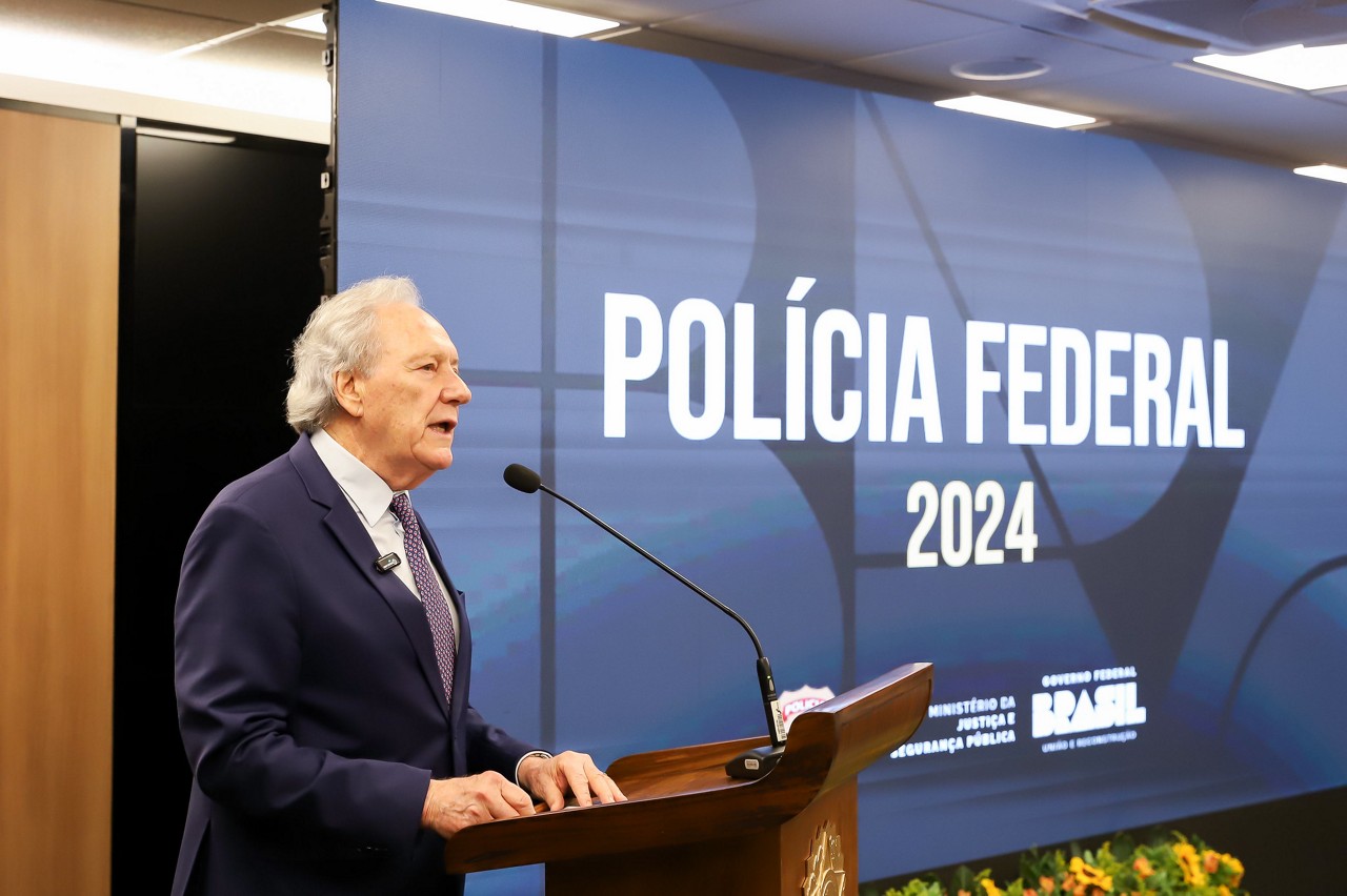 O ministro da Justiça, Ricardo Lewandowski, anuncia a intenção do governo brasileiro em manter de pé a Operação Acolhida, mas admite que falta verba no orçamento