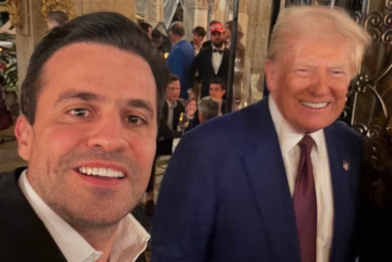 Sem informar quando nem onde, o coach e empresário Pablo Marçal (esq) esteve com Donald Trump (dir), quem considerou ser "altamente restrito pelo serviço secreto"