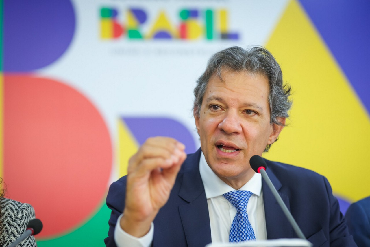 Pacote de Haddad traz mudanças no salário mínimo, BPC, Bolsa Família e abono salarial