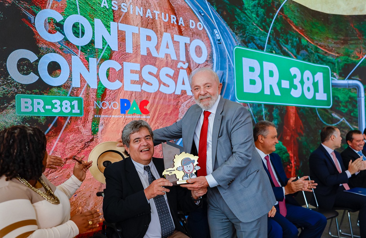 Presidente Lula disse que deveria ganhar um 'prêmio' de Zema e fez menção a Jesus Cristo para falar do projeto da dívida dos Estados