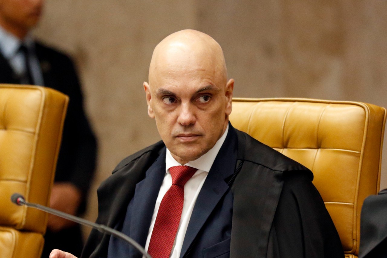 Alexandre de Moraes virou alvo de aliados de Donald Trump nos EUA