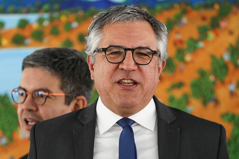Ministro das Relações Institucionais, Alexandre Padilha, minimiza desidratação do pacote de corte de gastos pela Câmara