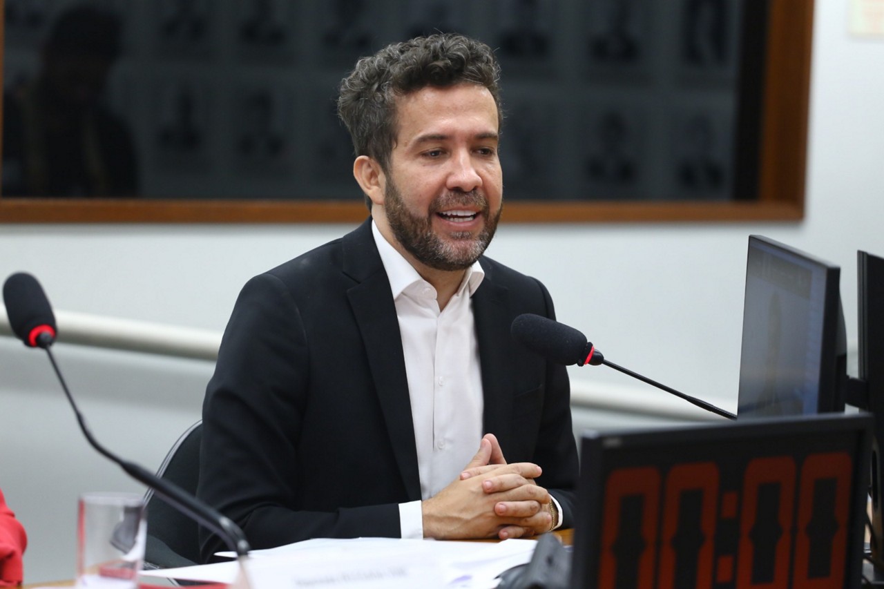 André Janones foi indiciado pela PF em setembro de 2024 pela 'rachadinha' em seu gabinete