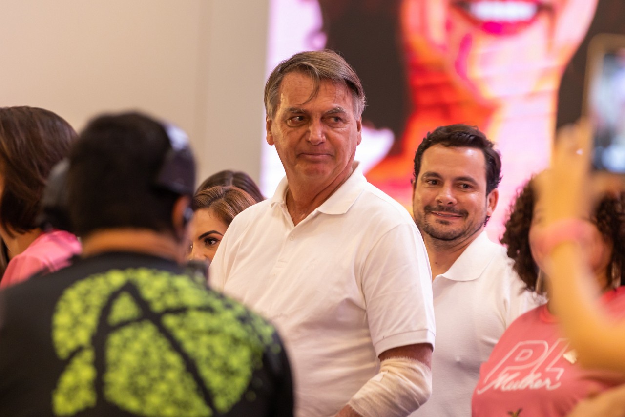 O ex-presidente Jair Bolsonaro (PL) foi denunciado pela PGT ao STF pela participação em cinco crimes que, com as penas somadas, podem levá-lo a 38 anos de prisão