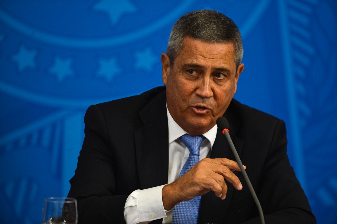 Braga Netto foi preso neste sábado (14) por obstrução à Justiça na investigação sobre tentativa de golpe
