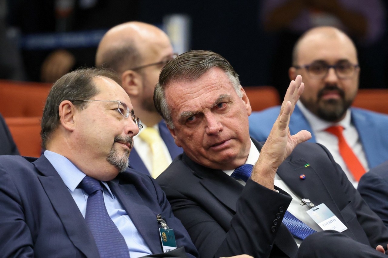 O criminalista Celso Vilardi, que defende Bolsonaro, criticou o que acredita ser um cerceamento da defesa