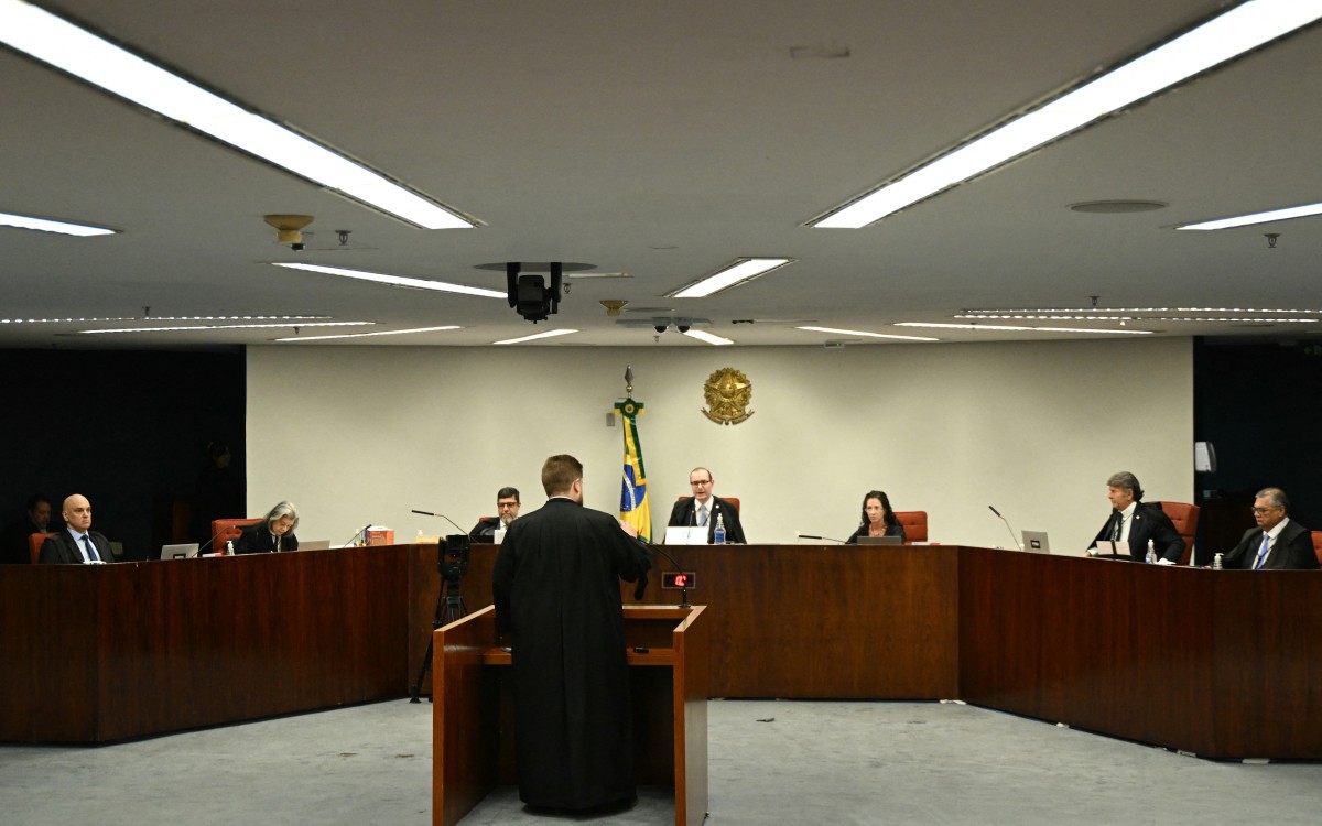 No segundo dia de julgamento no STF por suposta tentativa de golpe, defesas alegaram inocência de réus do chamado núcleo 1
