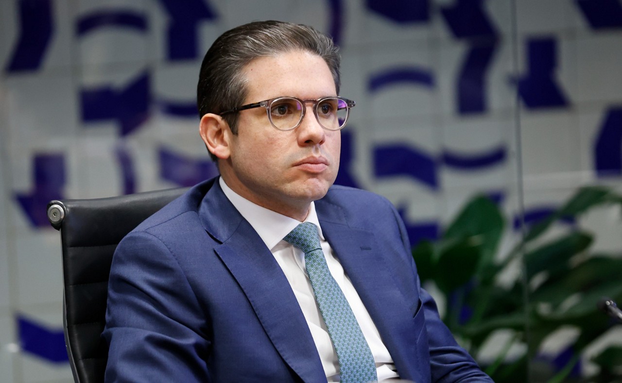 Presidente Hugo Motta (Republicanos-PB) herdou projeto de lei engavetado por seu antecessor, deputado Arthur Lira (PP-AL)