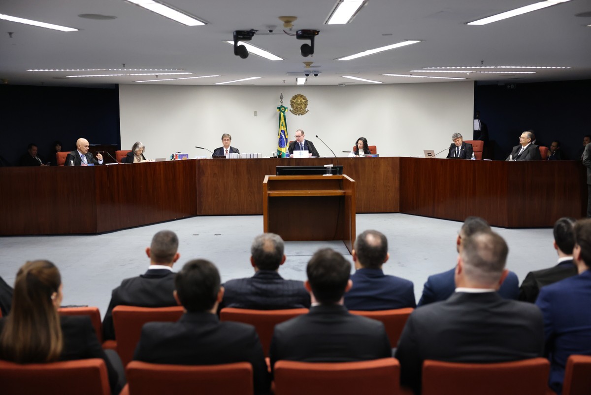Primeira Turma já julgou três núcleos da suposta trama golpista e decidiu acolher a denúncia da PGR contra o ex-presidente Jair Bolsonaro e mais 20 acusados