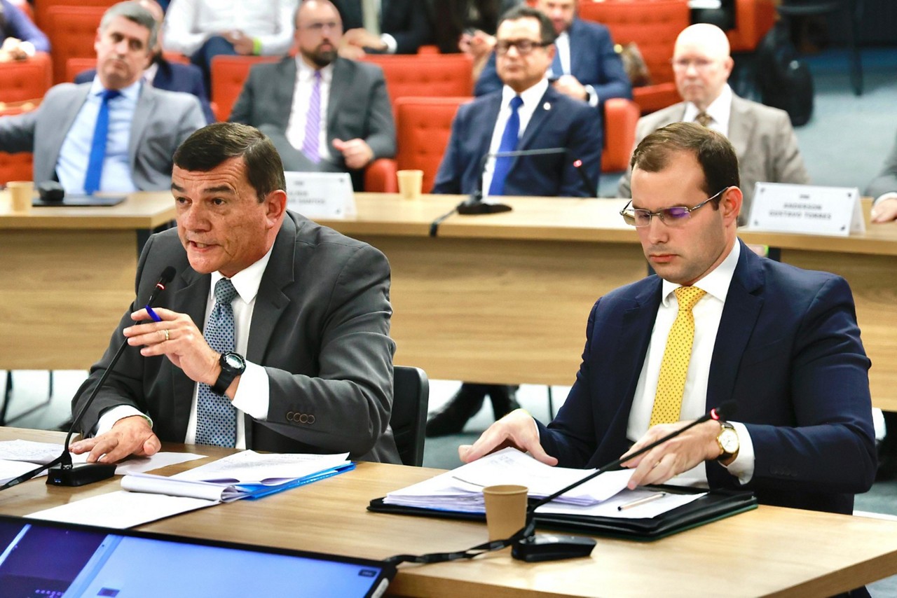 O general Paulo Sérgio Nogueira reclamou de perguntas feitas pelo próprio advogado, Andrew Farias, durante interrogatório no STF nesta terça-feira (10)