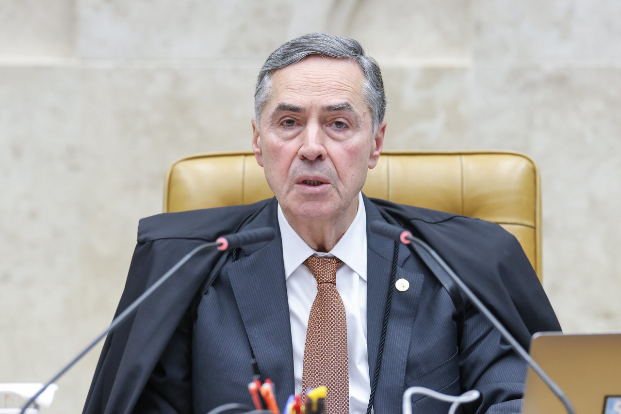Pelo regimento do STF, o ministro Luís Roberto Barroso tem até 90 dias para devolver um caso a julgamento após um pedido de vista. Ele, no entanto, já anunciou que a análise das ações sobre a responsabilidade das redes sociais volta à discussão na próxima quarta-feira (18)